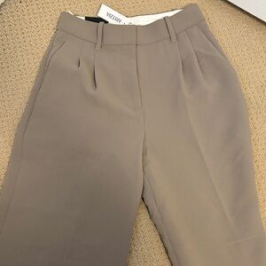 Aritzia Effortless Pant in turner taupe BNWT